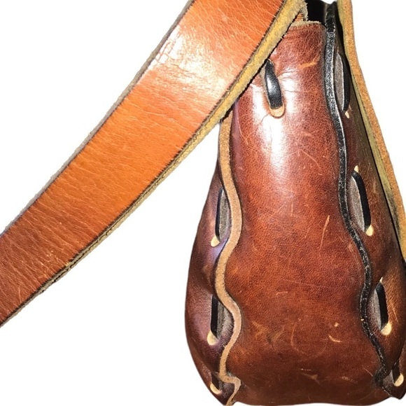 Vintage 70s Style Leather Tooled Painted Saddle Bag Florals Butterfly Shoulder - Picture 3 of 14